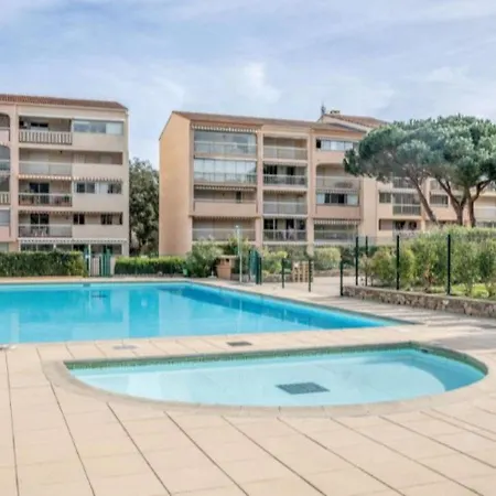 Avec Balcon, Piscine Et Parking - Maxime - Fr-1-226-509 아파트 생트막시메